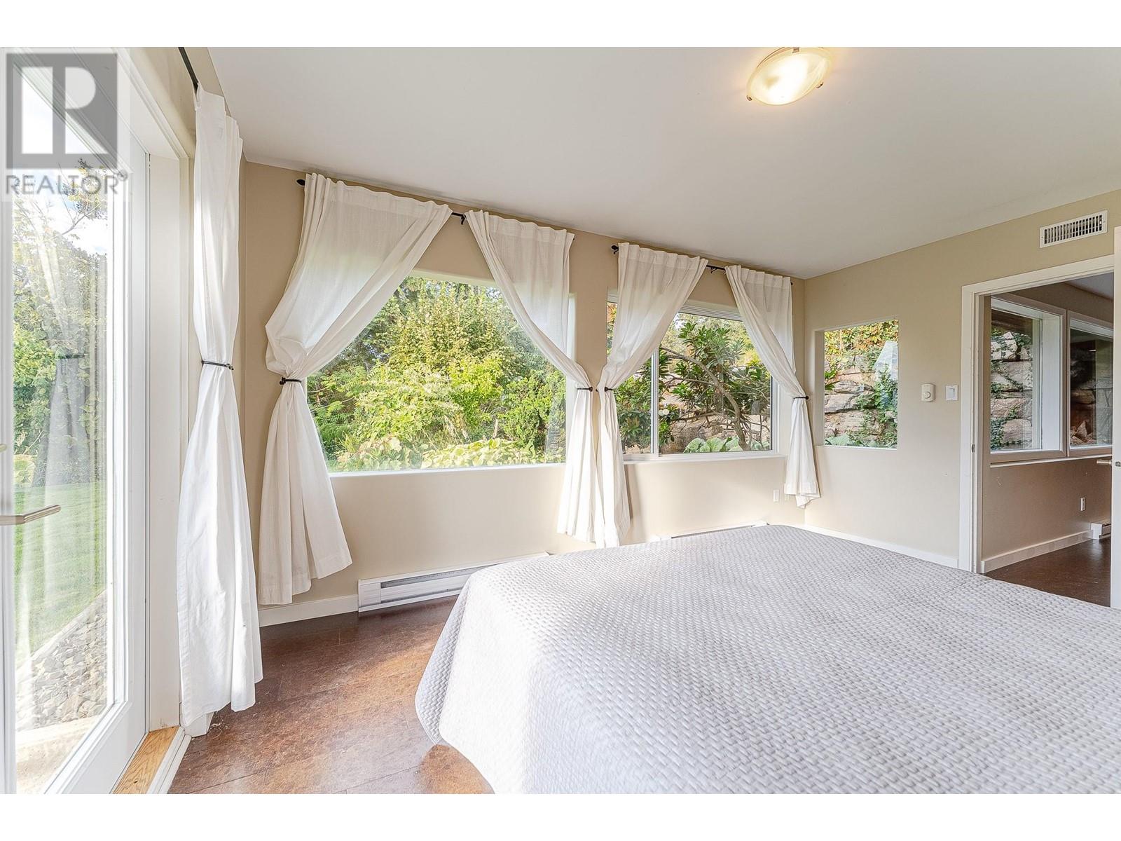 3029 Spruce Drive, Naramata, British Columbia  V0H 1N1 - Photo 46 - 10346723