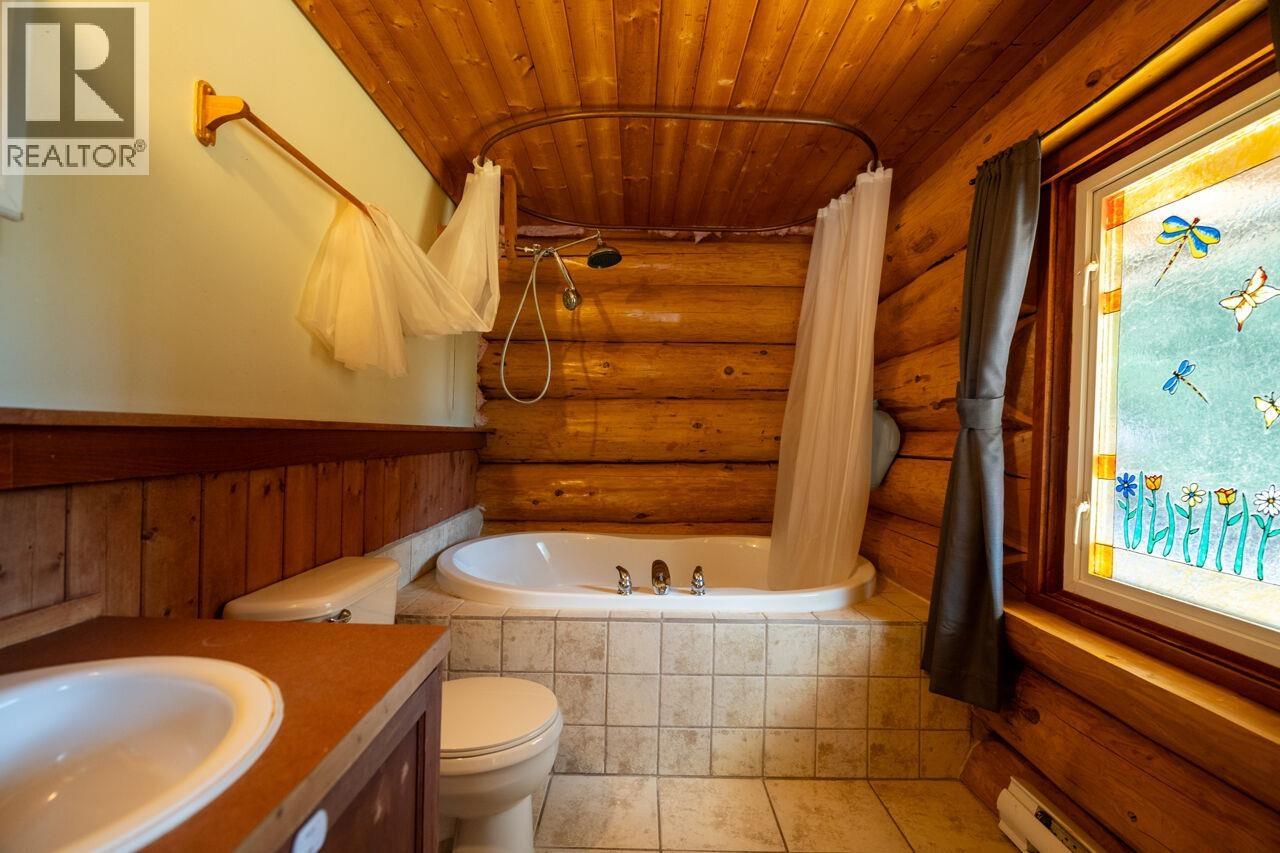 360 Salal Road, Bowen Island, British Columbia  V0N 1G2 - Photo 18 - R3040218