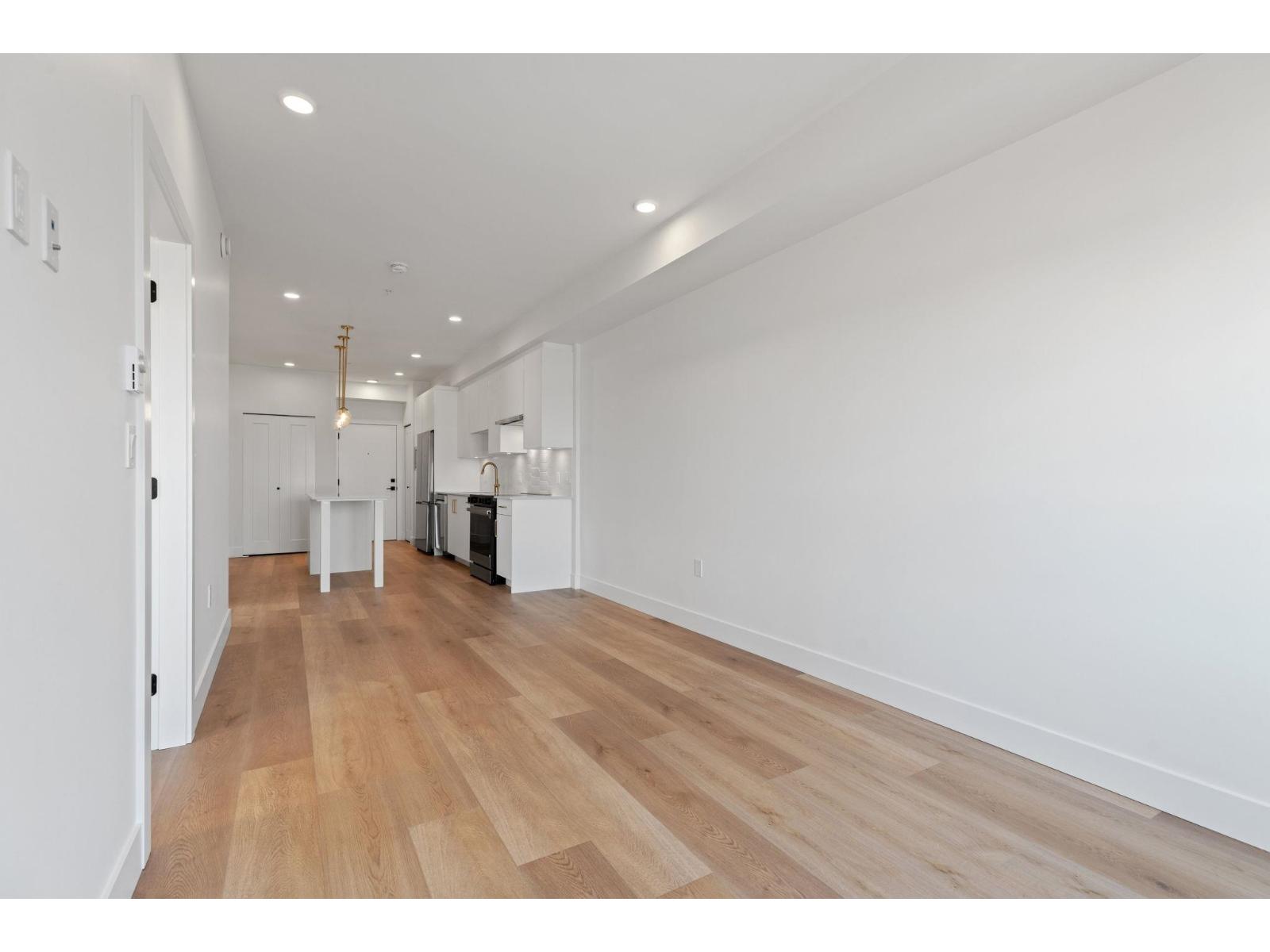 202 20286 72b Avenue, Langley, British Columbia  V2Y 1T2 - Photo 11 - R3042303