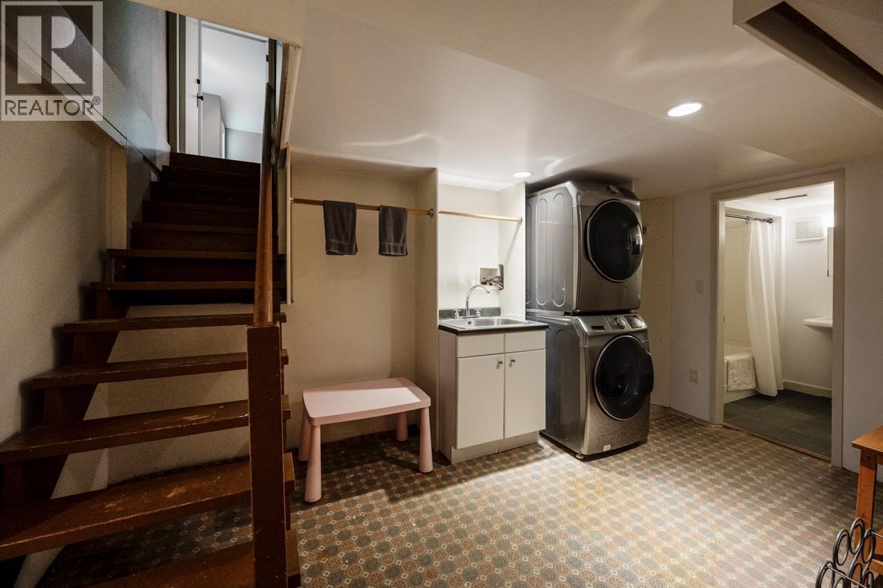 2533 Wallace Crescent, Vancouver, British Columbia  V6R 3V3 - Photo 28 - R3043049