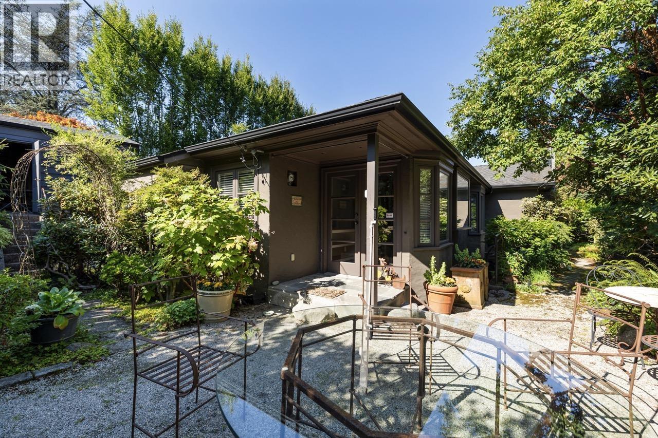 2533 Wallace Crescent, Vancouver, British Columbia  V6R 3V3 - Photo 4 - R3043049