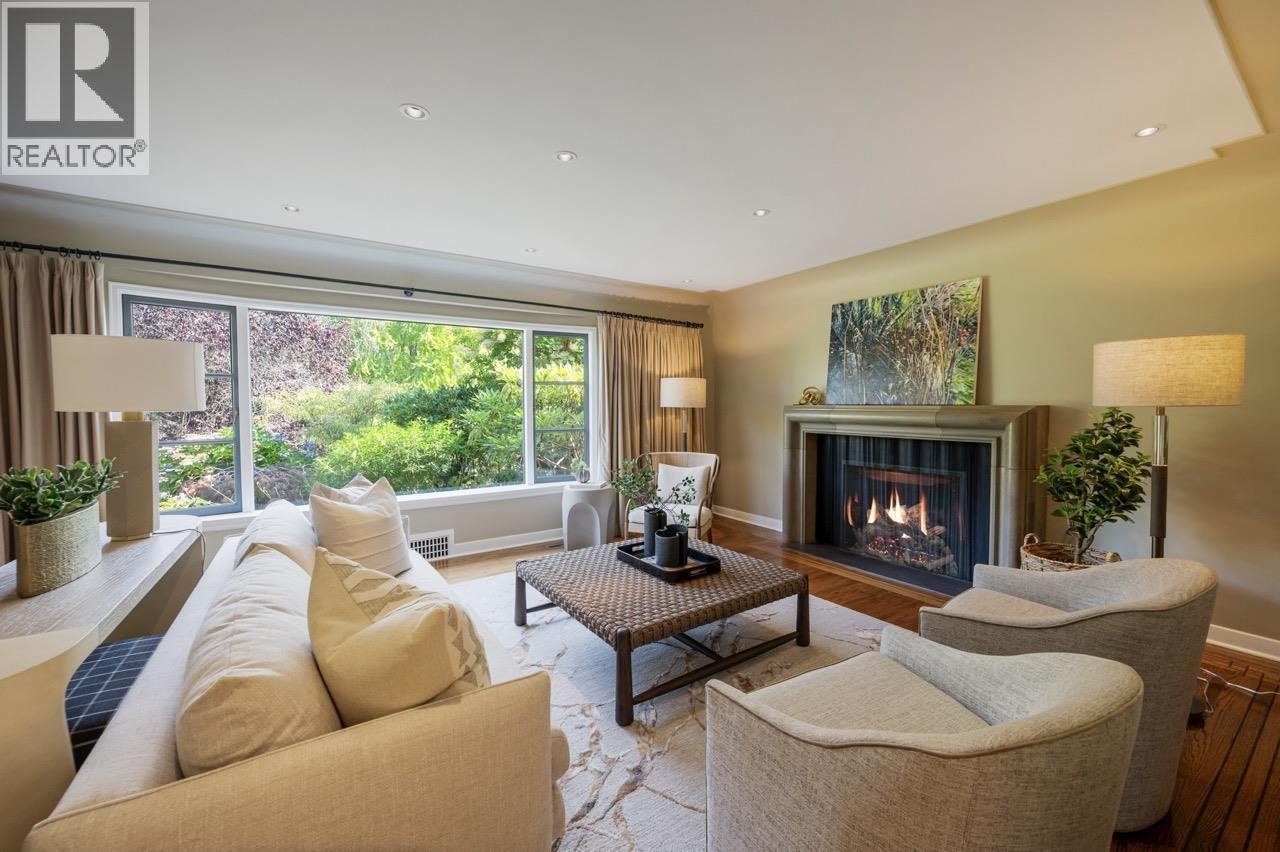 2533 Wallace Crescent, Vancouver, British Columbia  V6R 3V3 - Photo 8 - R3043049