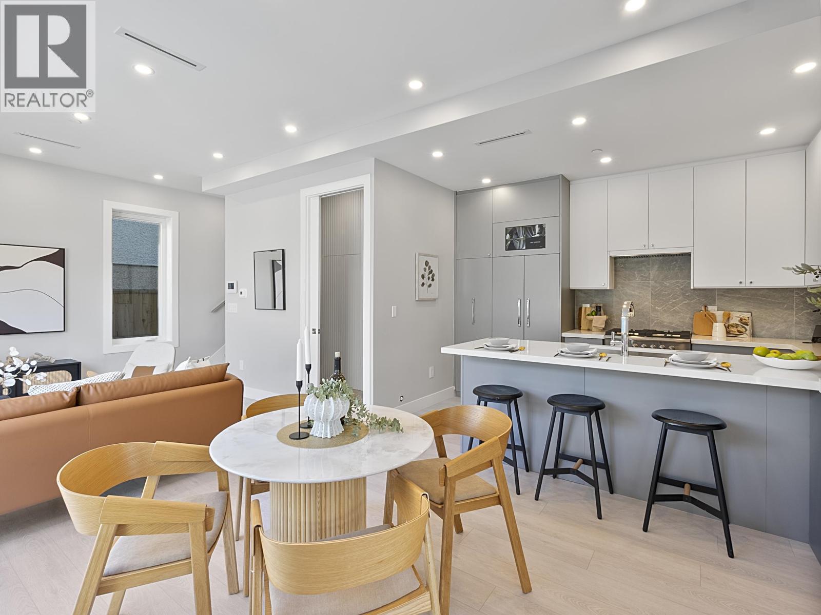 885 E KING EDWARD AVENUE, vancouver, British Columbia