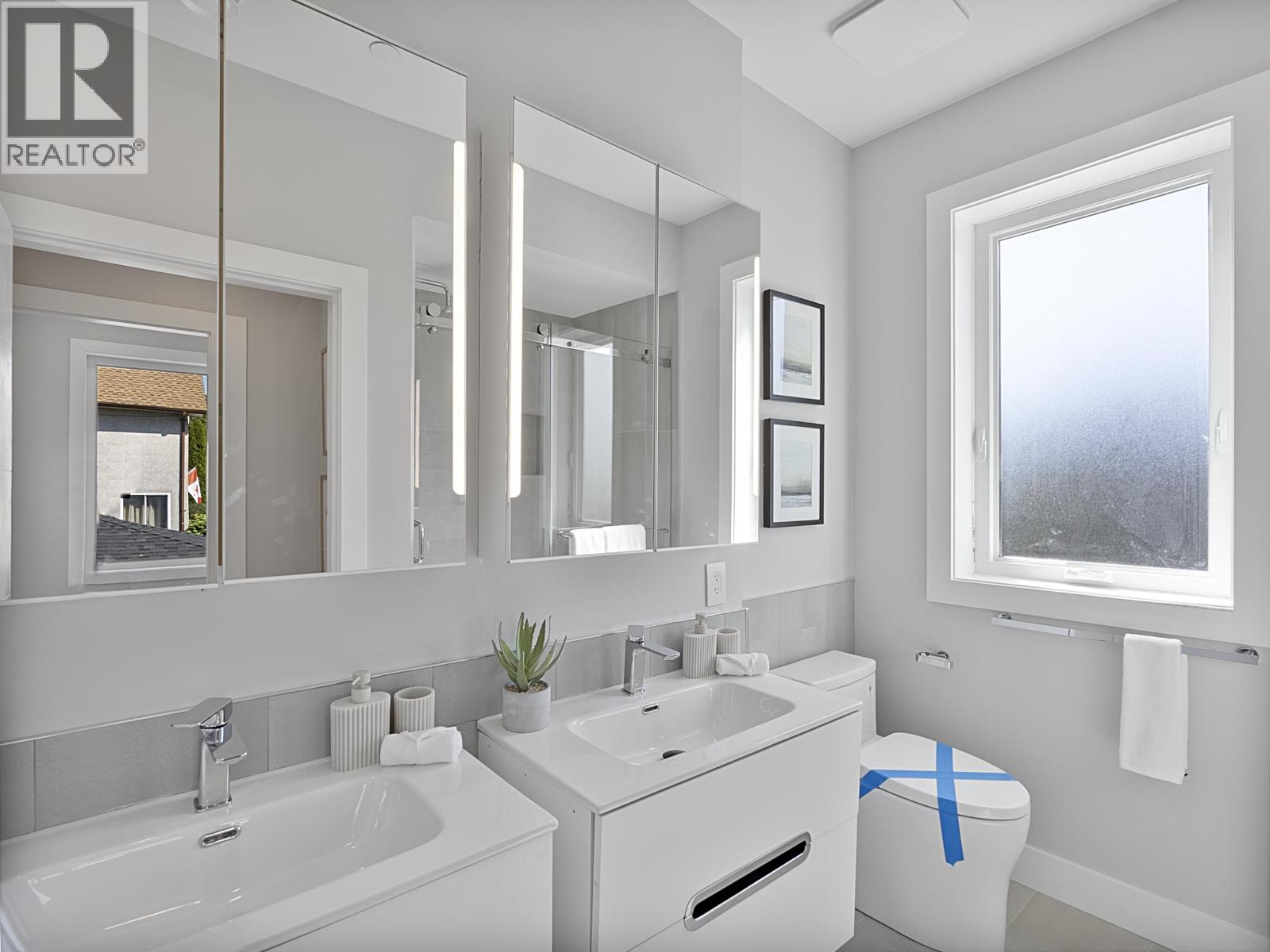 885 E King Edward Avenue, Vancouver, British Columbia  V5V 2E4 - Photo 13 - R3043165