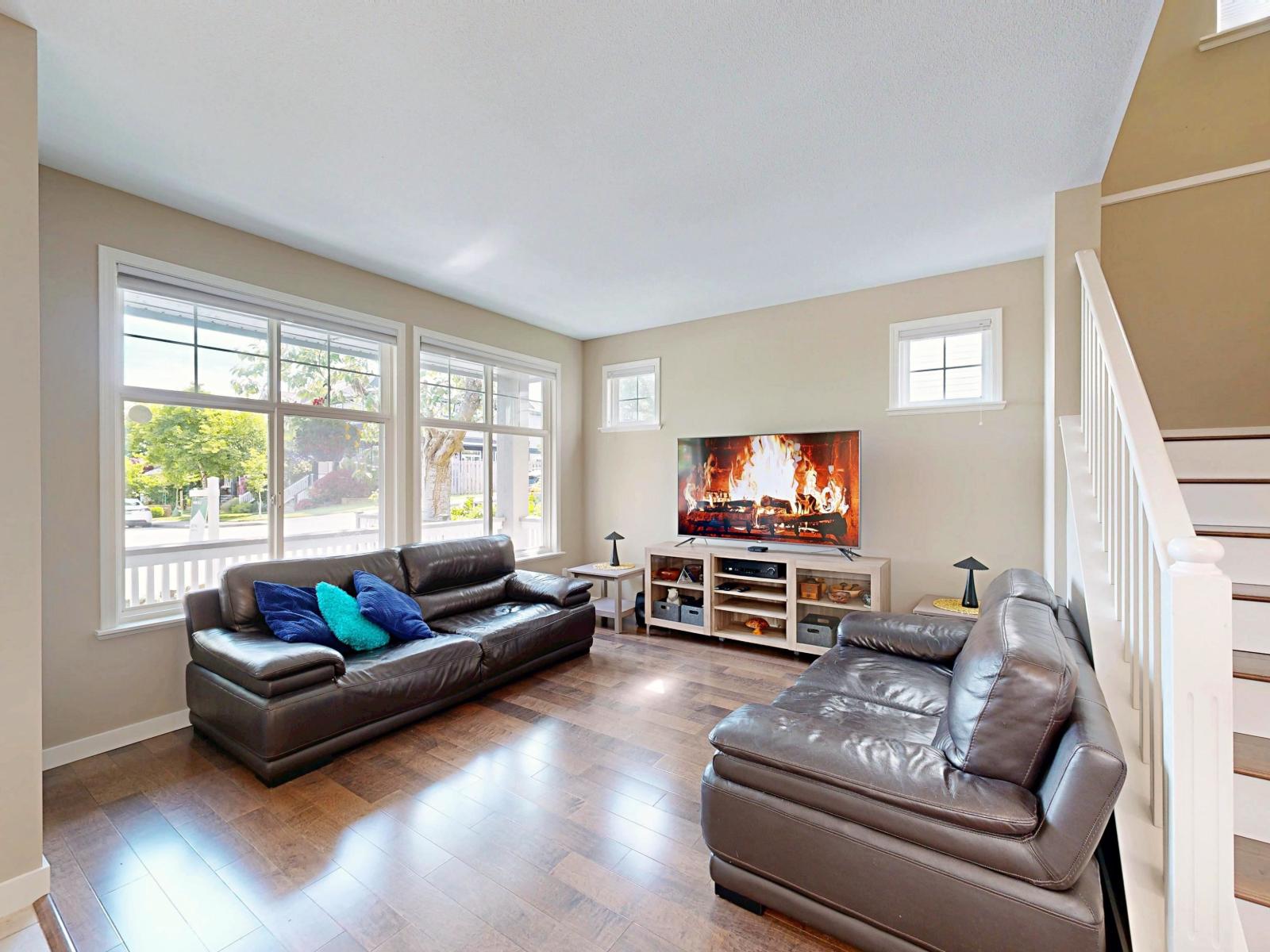 14883 57a Avenue, Surrey, British Columbia  V3S 8W6 - Photo 3 - R3043304