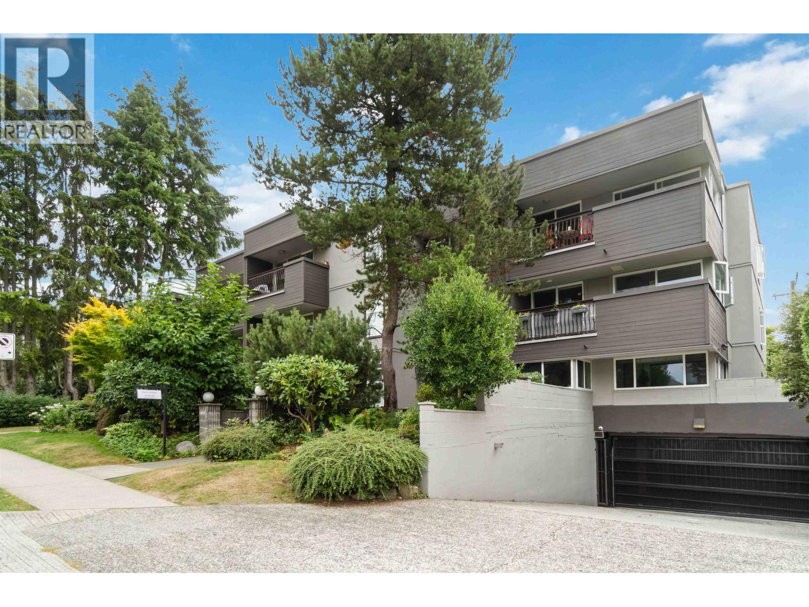 102 1352 W 10TH AVENUE, vancouver, British Columbia