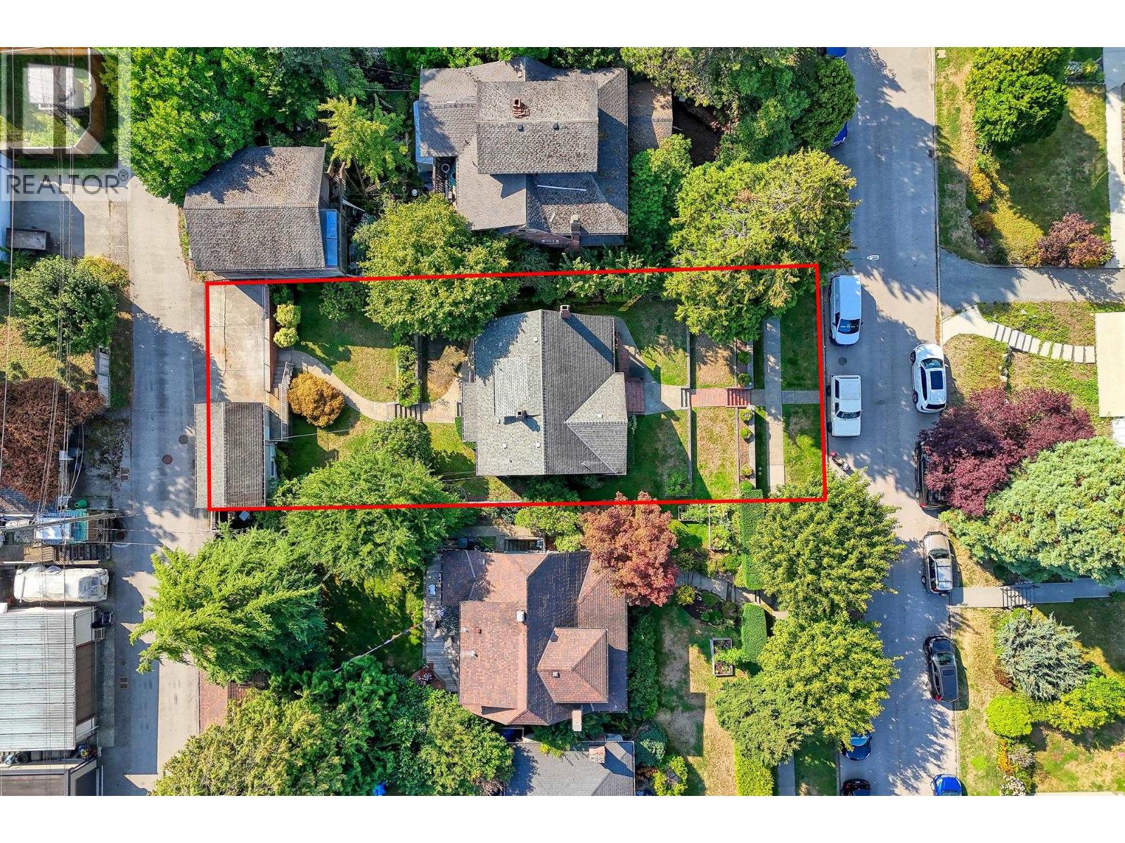 3746 Edinburgh Street, Burnaby, British Columbia  V5C 1R5 - Photo 2 - R3046732