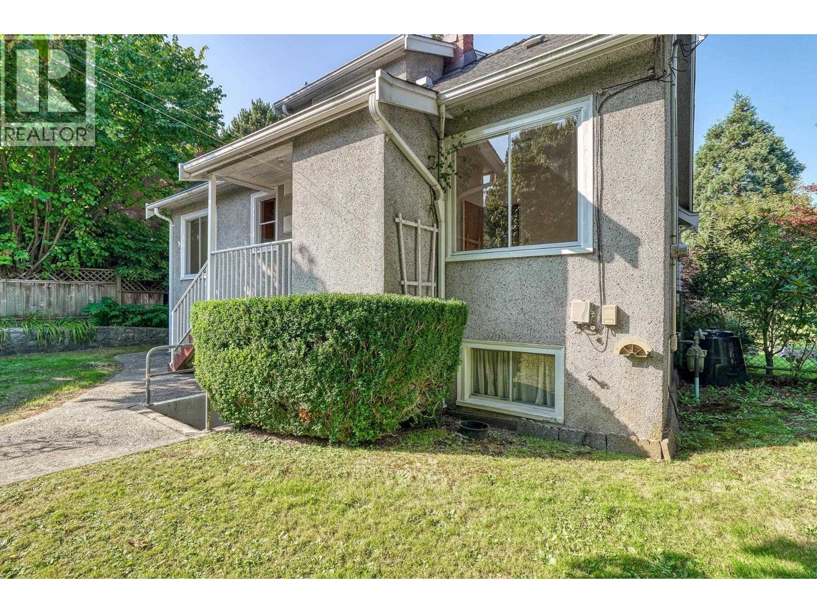 3746 Edinburgh Street, Burnaby, British Columbia  V5C 1R5 - Photo 26 - R3046732