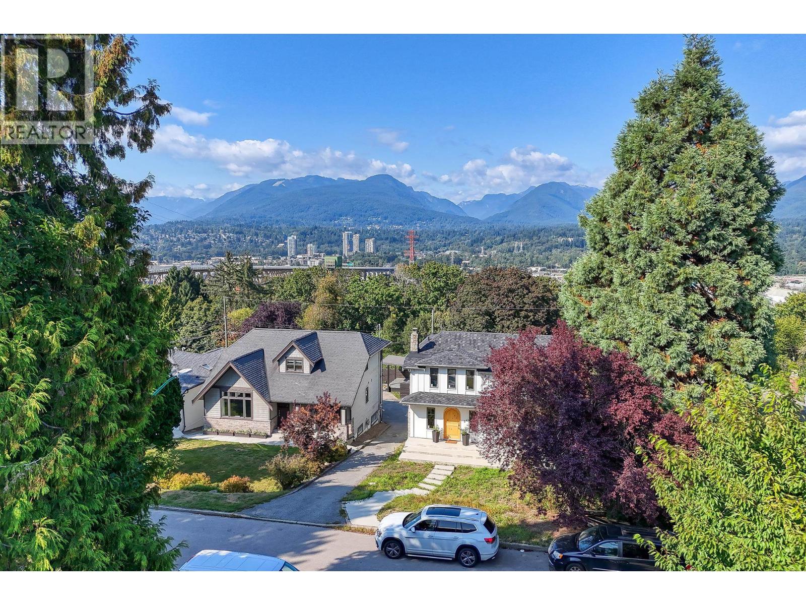 3746 Edinburgh Street, Burnaby, British Columbia  V5C 1R5 - Photo 3 - R3046732
