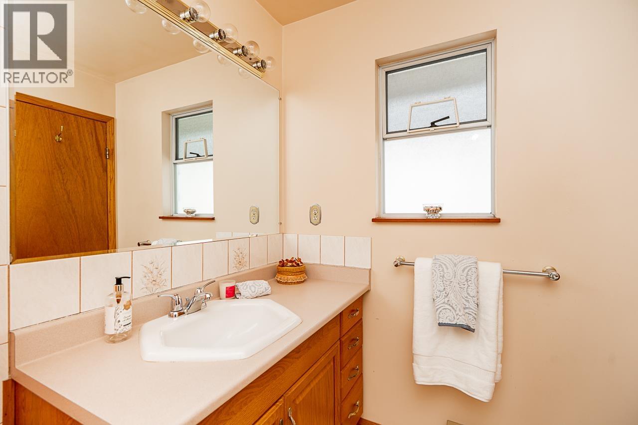 5388 Halley Avenue, Burnaby, British Columbia  V5H 2P8 - Photo 15 - R3048789