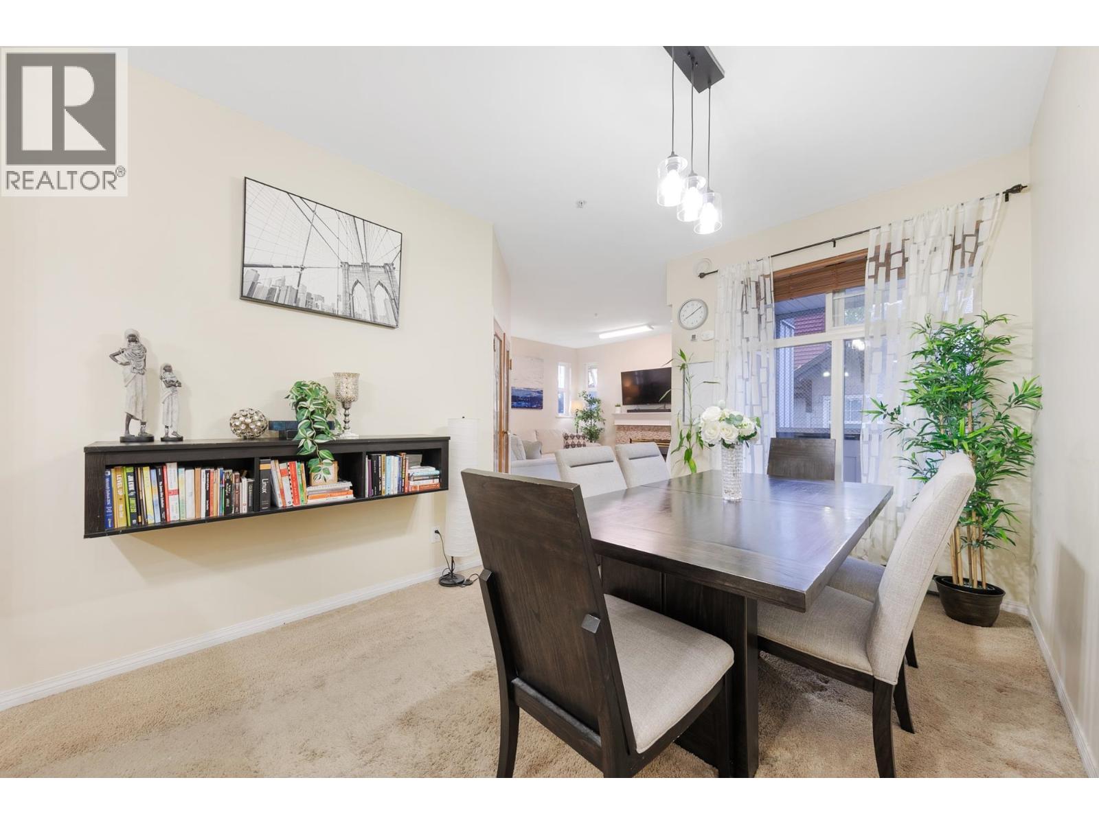 202 83 Star Crescent, New Westminster, British Columbia  V3M 6X8 - Photo 4 - R3049585