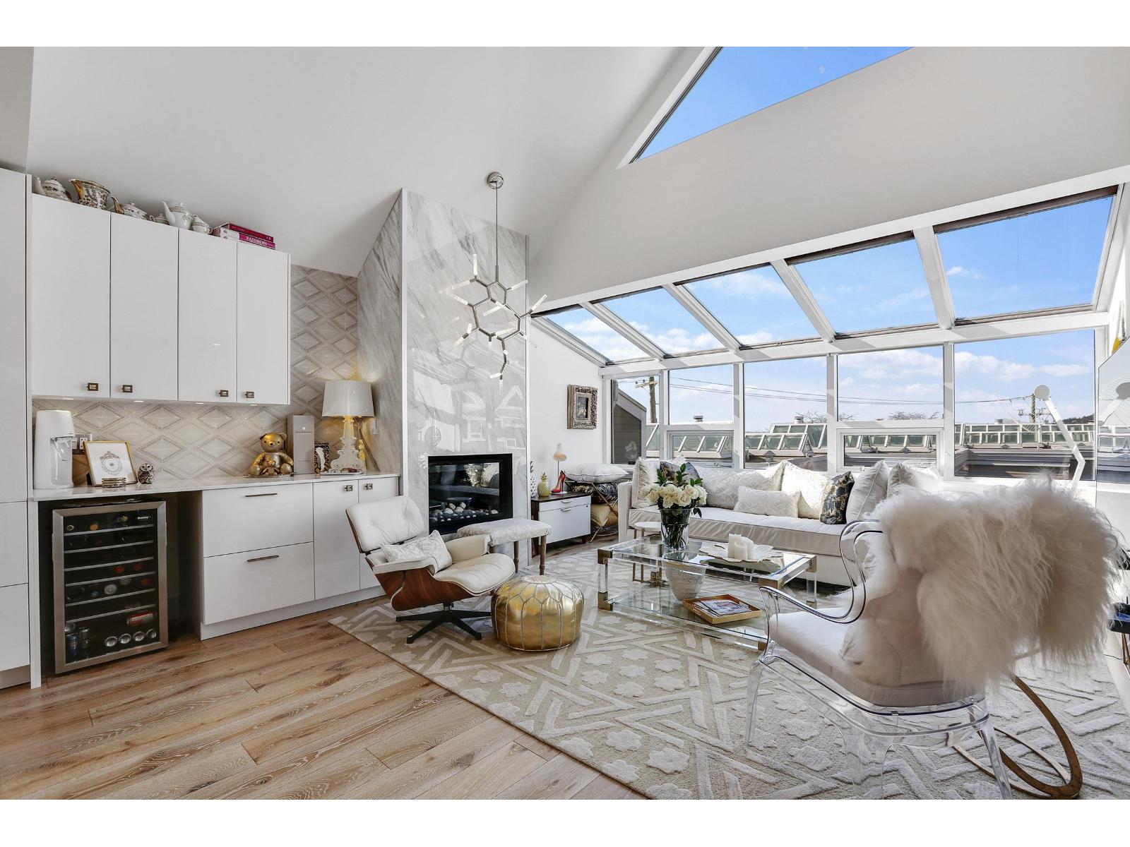 1115 ELM STREET, white rock, British Columbia