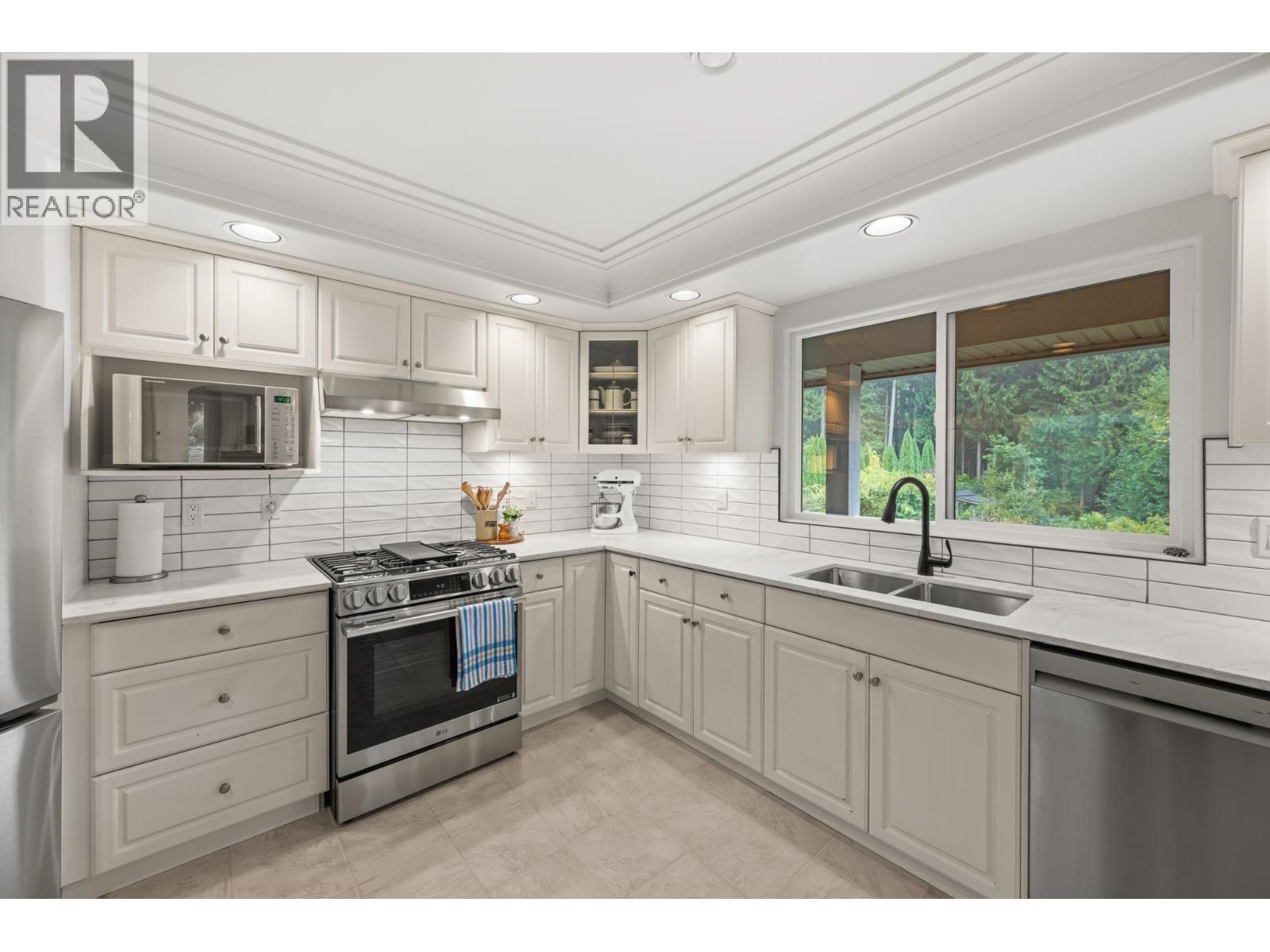 26360 127 Avenue, Maple Ridge, British Columbia  V2W 1C6 - Photo 12 - R3058176