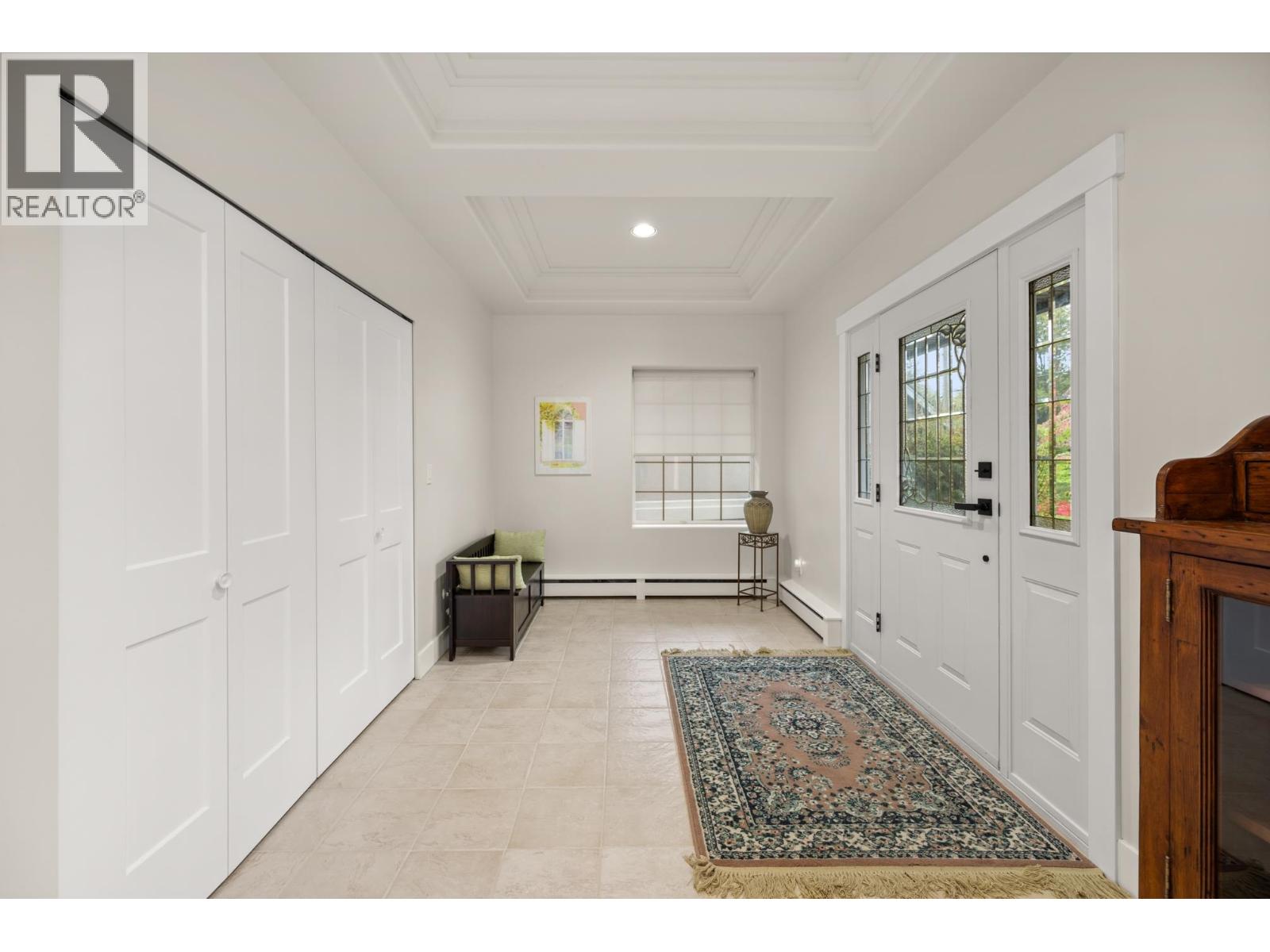 26360 127 Avenue, Maple Ridge, British Columbia  V2W 1C6 - Photo 2 - R3058176