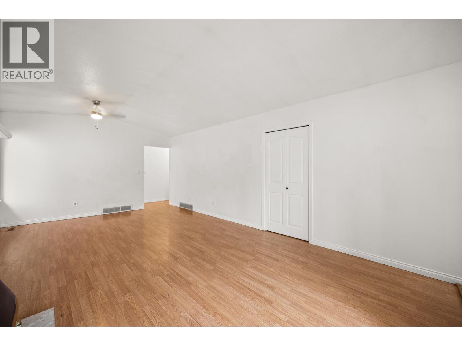 11677 203 Street, Maple Ridge, British Columbia  V2X 4T8 - Photo 6 - R3058220