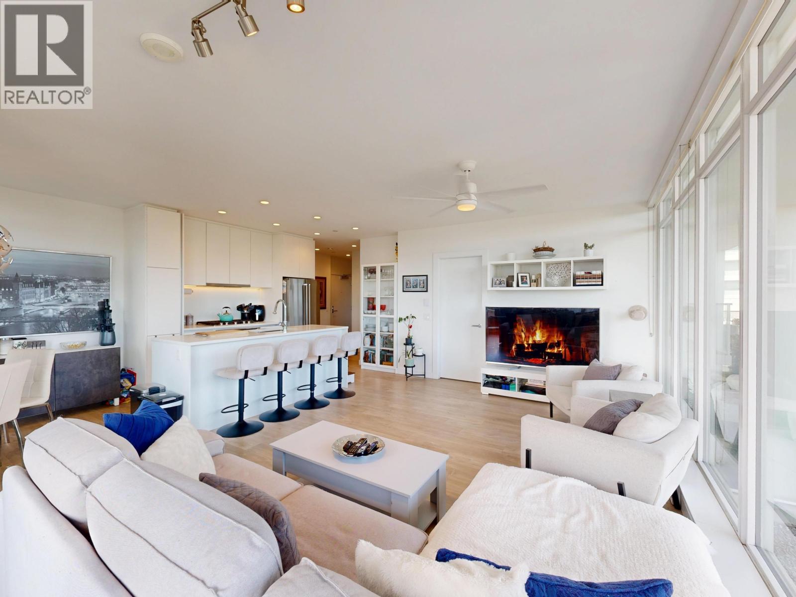 404 657 Whiting Way, Coquitlam, British Columbia  V3J 0J6 - Photo 9 - R3058742