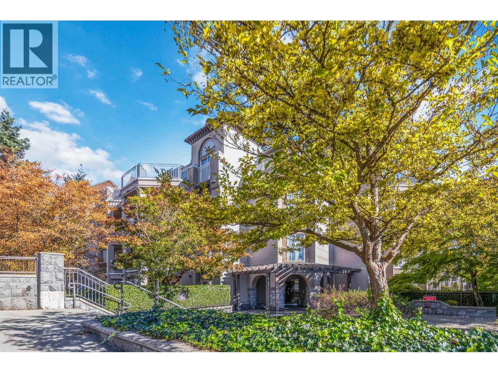 402 1128 Sixth Avenue, New Westminster, British Columbia  V3M 6V8 - Photo 4 - R3058824