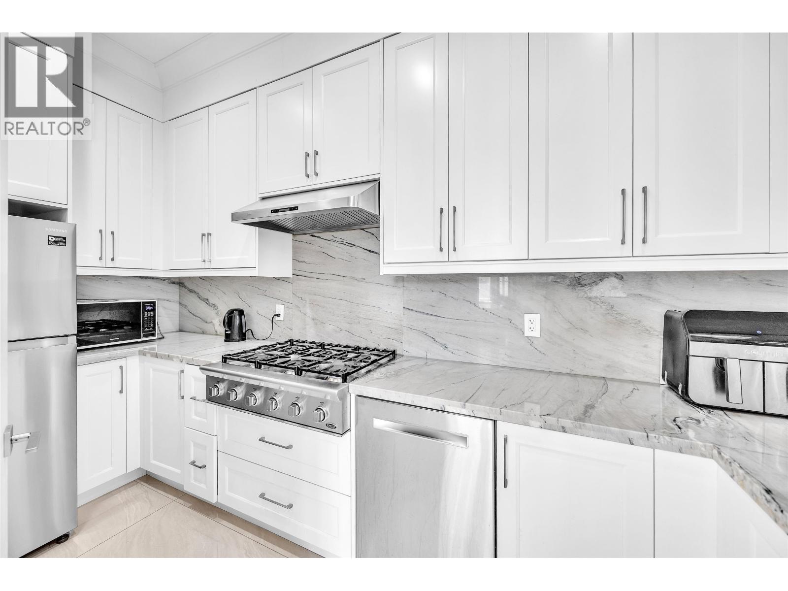 6031 Woodwards Road, Richmond, British Columbia  V7E 1H2 - Photo 9 - R3059365