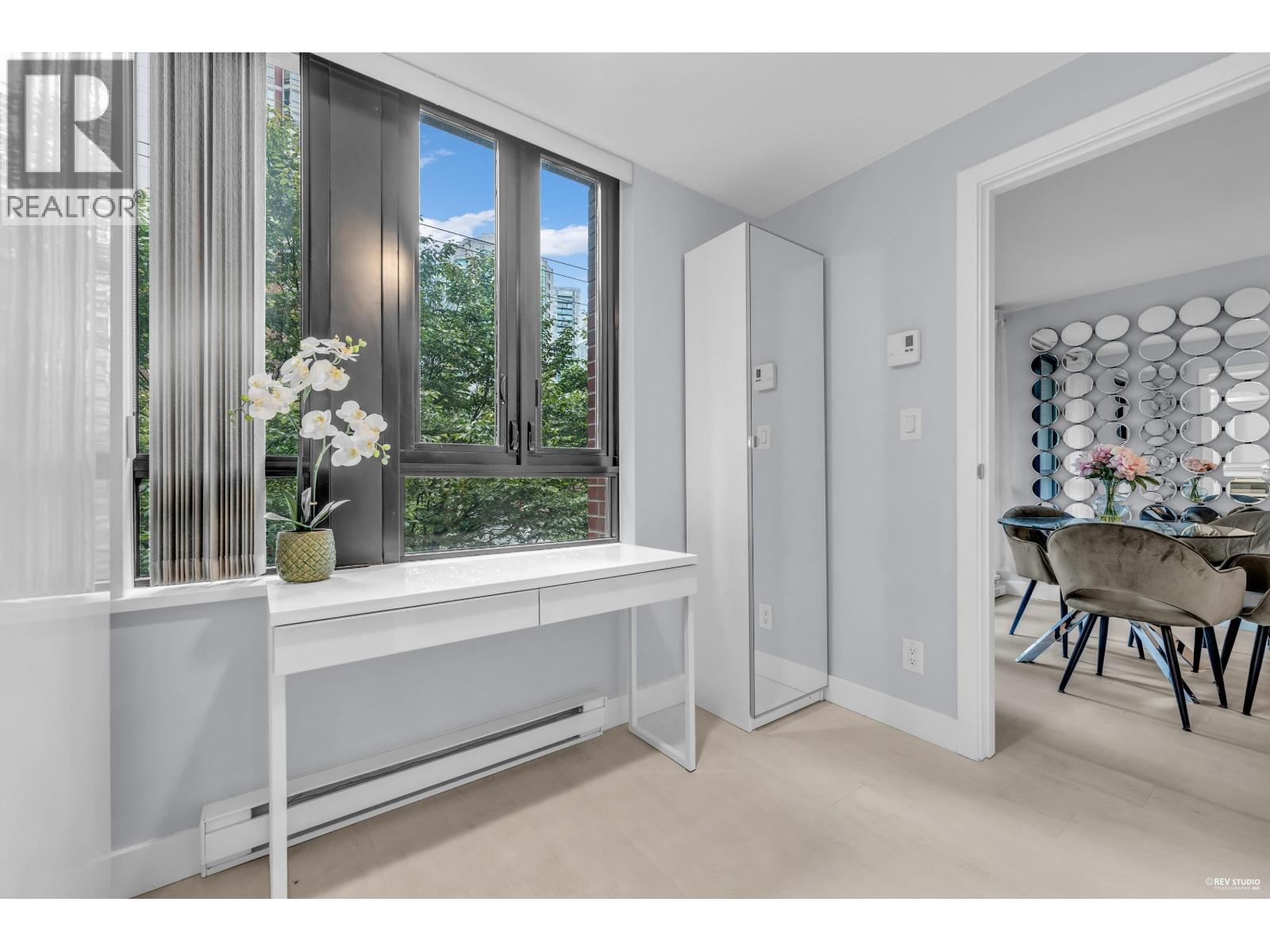 410 909 Mainland Street, Vancouver, British Columbia  V6B 1S3 - Photo 4 - R3061098