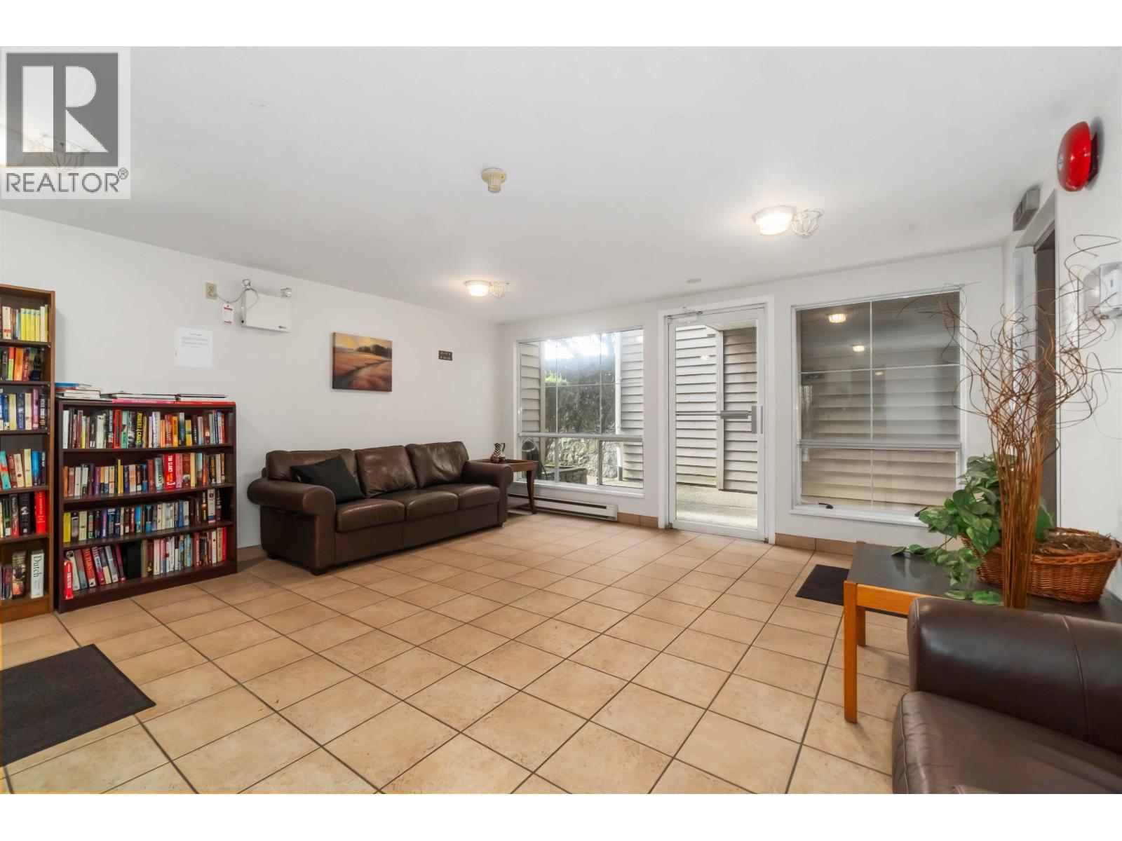 310 1000 Bowron Court, North Vancouver, British Columbia  V7H 2V8 - Photo 36 - R3061181