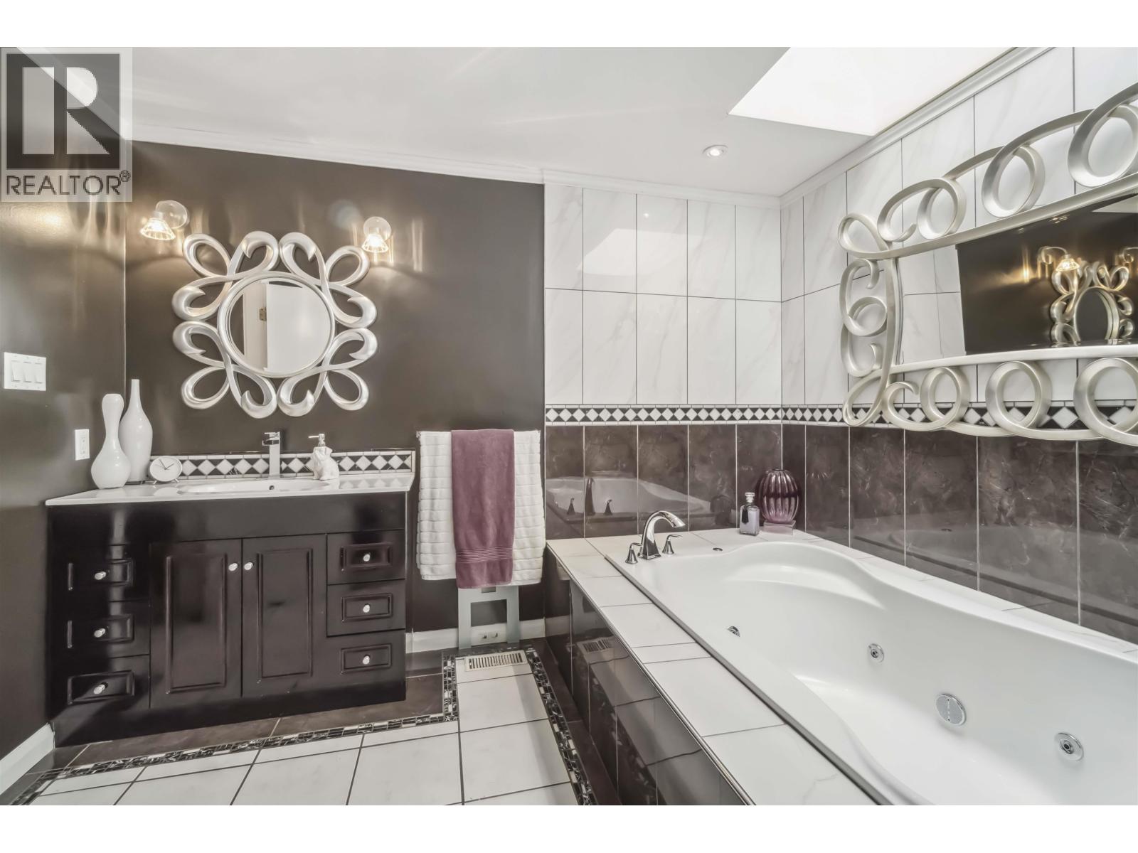 4133 Tytahun Crescent, Vancouver, British Columbia  V6N 3N1 - Photo 24 - R3061477