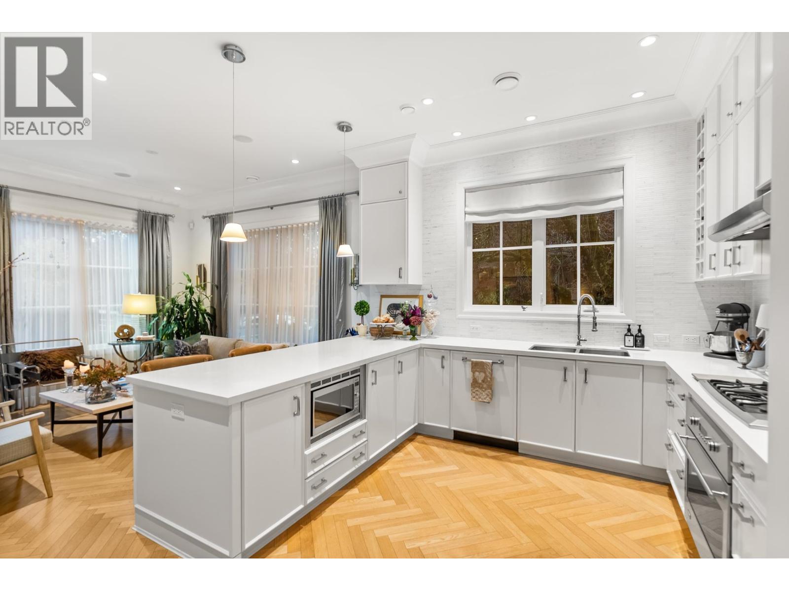 98 W 18th Avenue, Vancouver, British Columbia  V5Y 2A4 - Photo 10 - R3061775