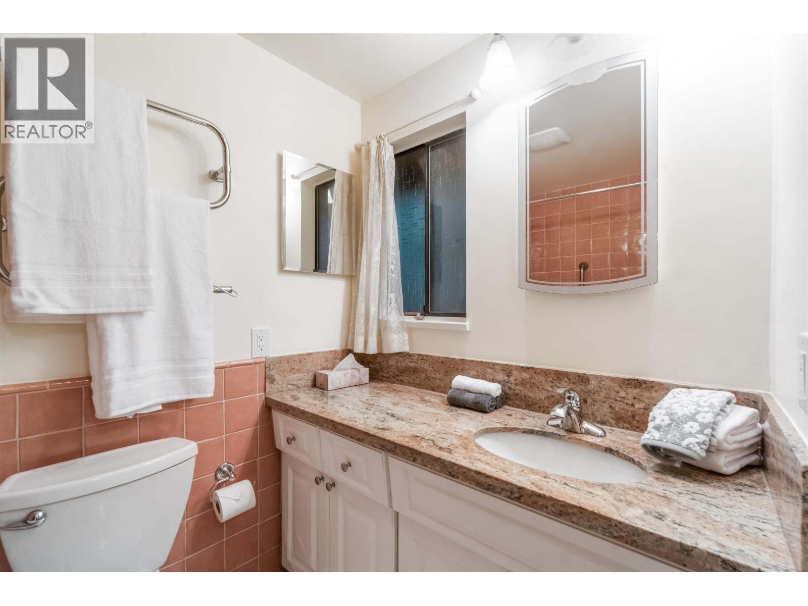 4262 Yuculta Crescent, Vancouver, British Columbia  V6N 3R5 - Photo 17 - R3062253