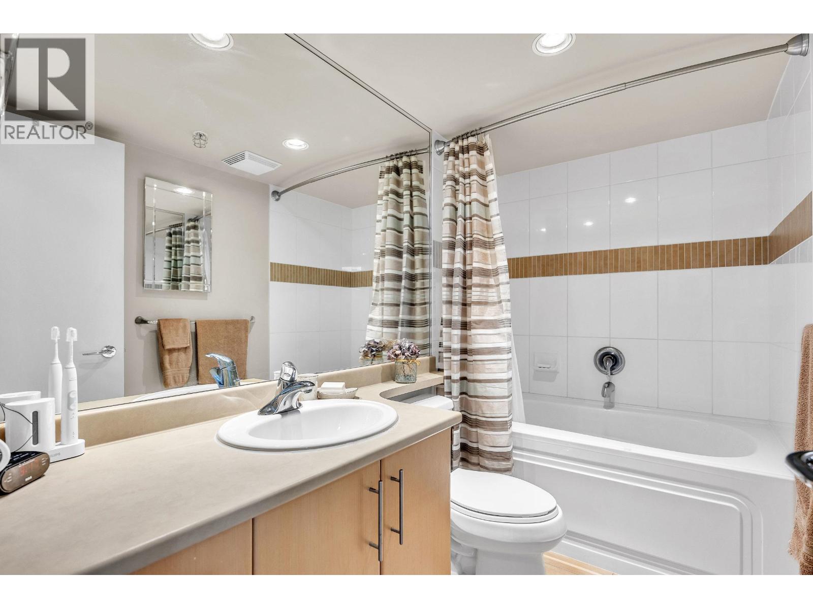 168 Prior Street, Vancouver, British Columbia  V6A 0A6 - Photo 24 - R3065082