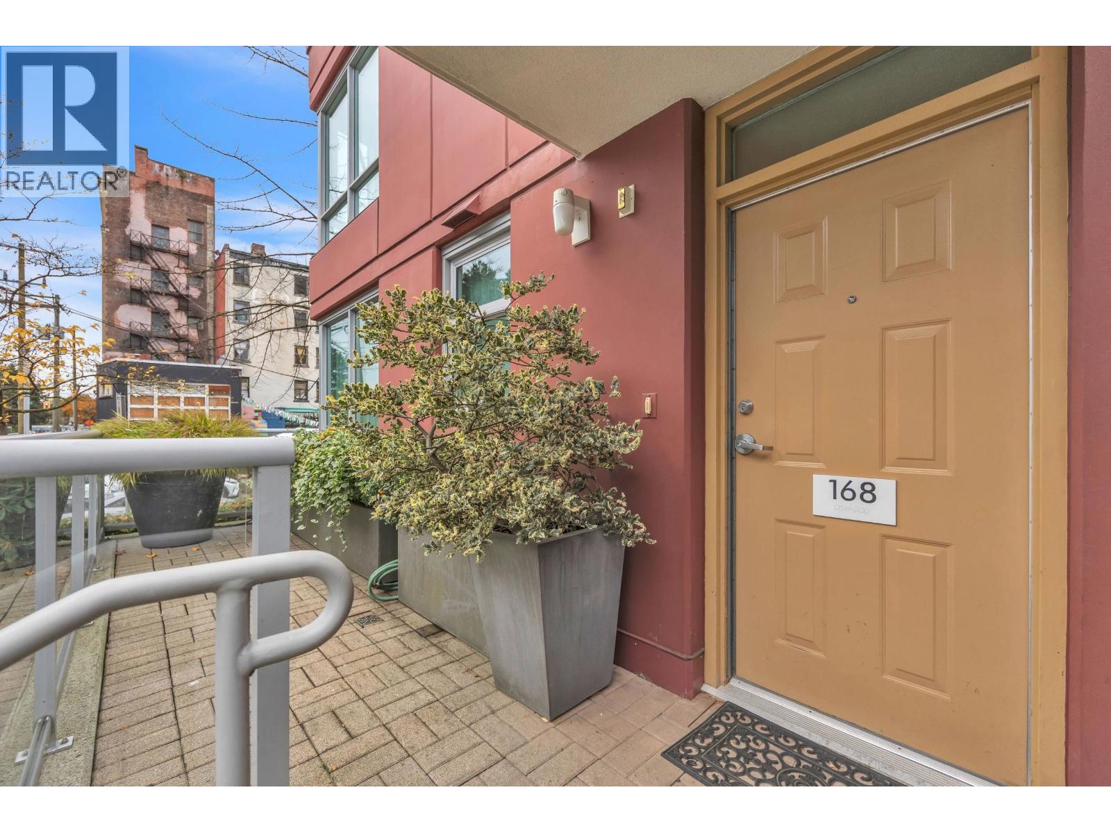 168 Prior Street, Vancouver, British Columbia  V6A 0A6 - Photo 3 - R3065082