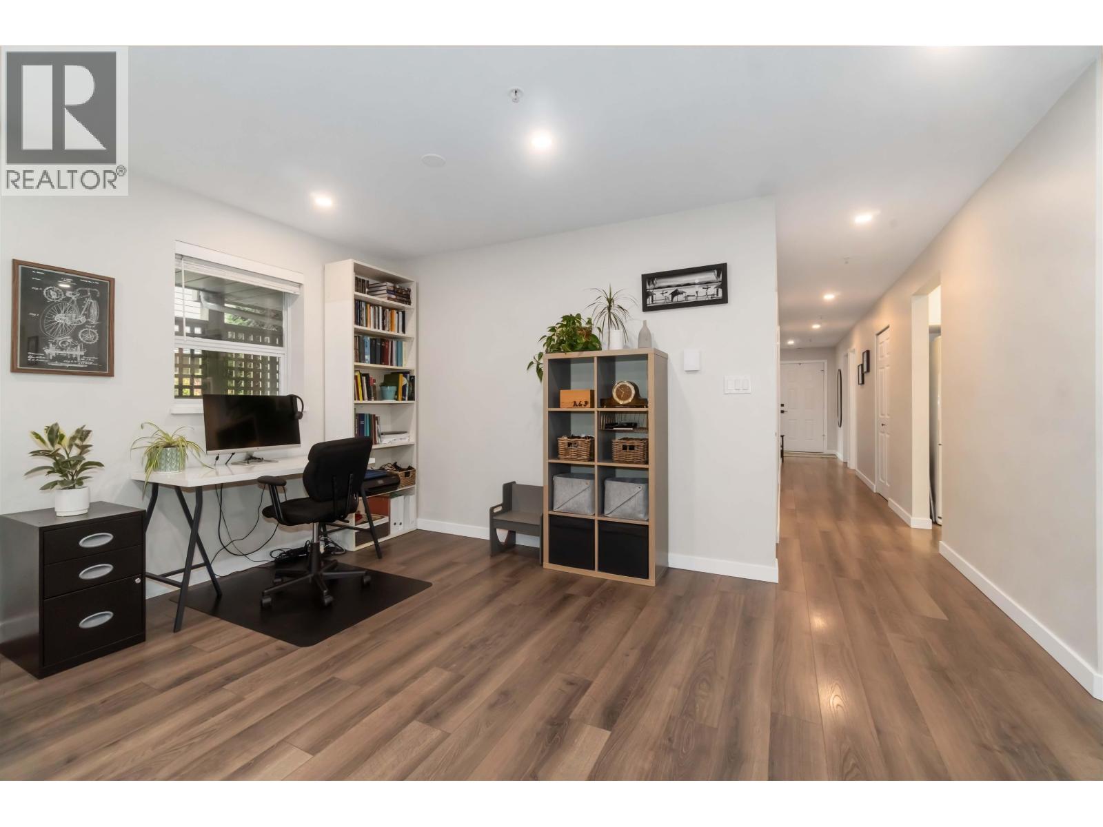 310 1000 Bowron Court, North Vancouver, British Columbia  V7H 2V8 - Photo 15 - R3067323