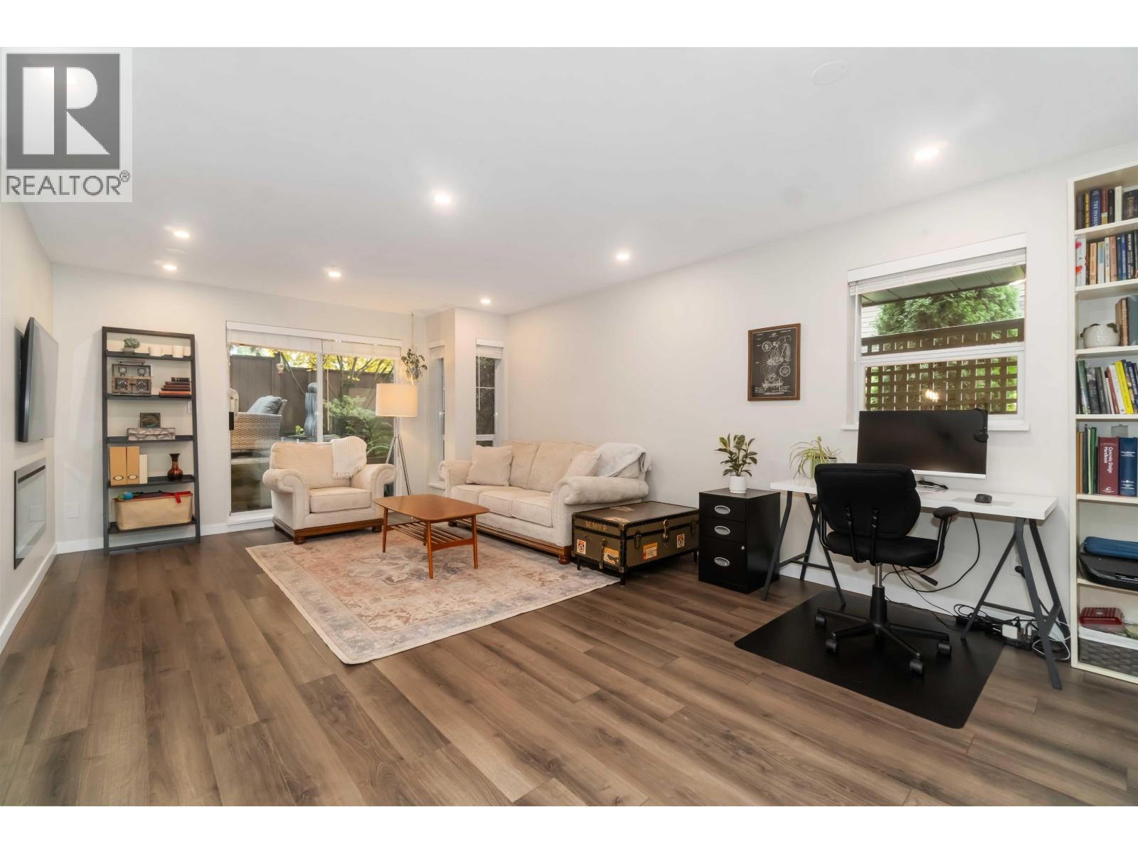 310 1000 Bowron Court, North Vancouver, British Columbia  V7H 2V8 - Photo 6 - R3067323