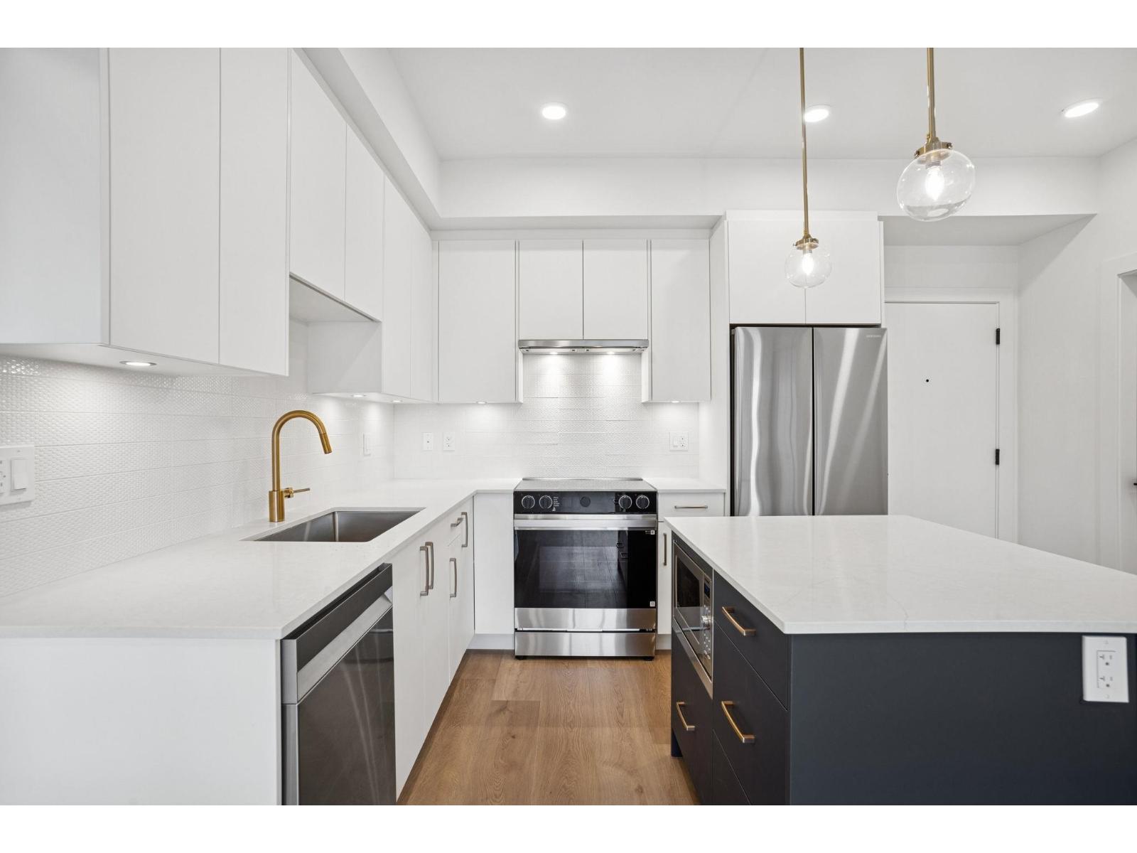 414 20286 72B AVENUE, langley, British Columbia