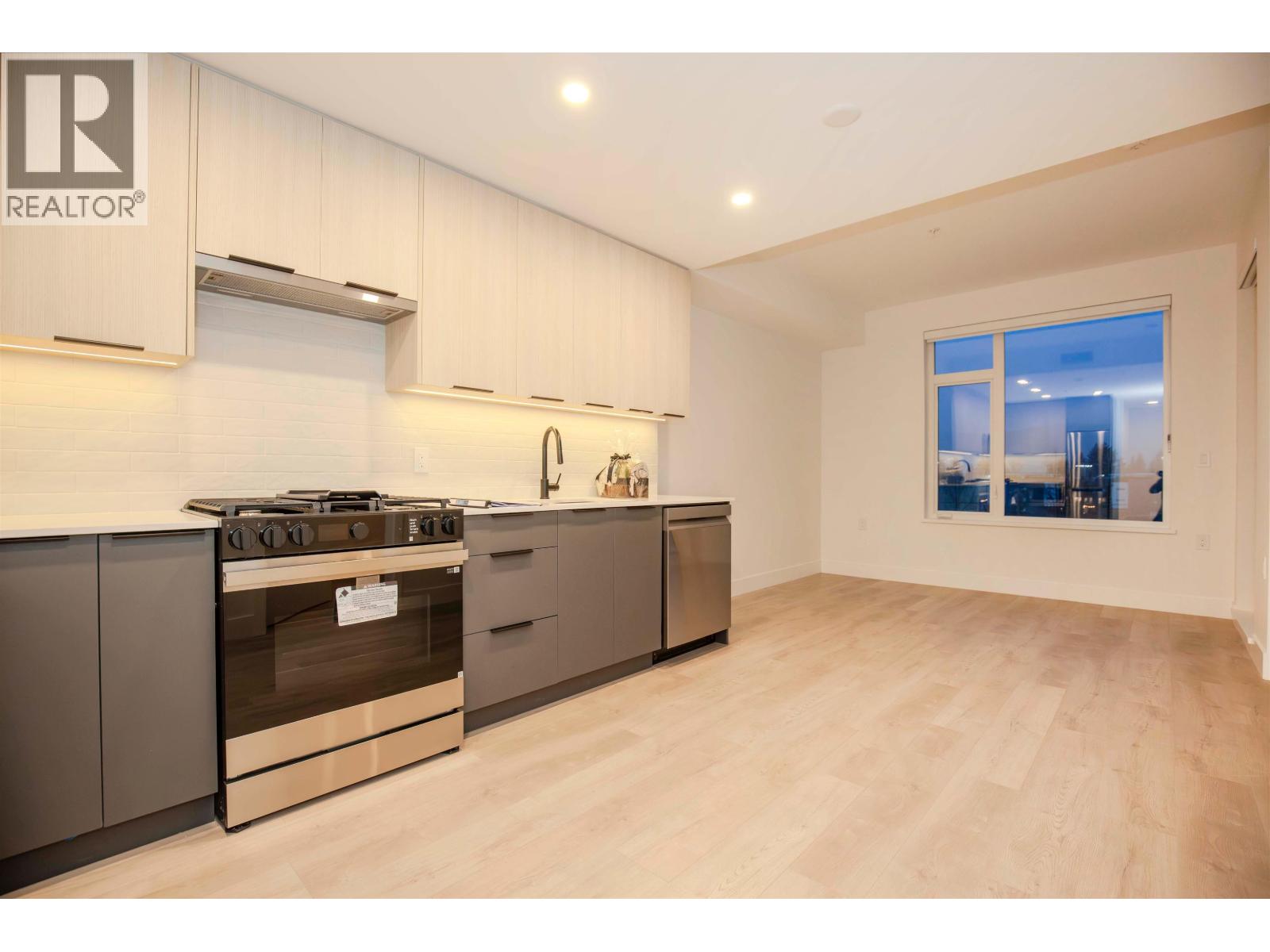 507 111 Buller Street, Port Moody, British Columbia  V3H 0P5 - Photo 2 - R3081637