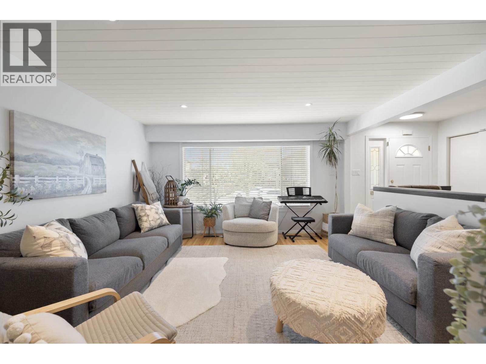 6529 Dawson Street, Vancouver, British Columbia  V5S 2W2 - Photo 4 - R3082497