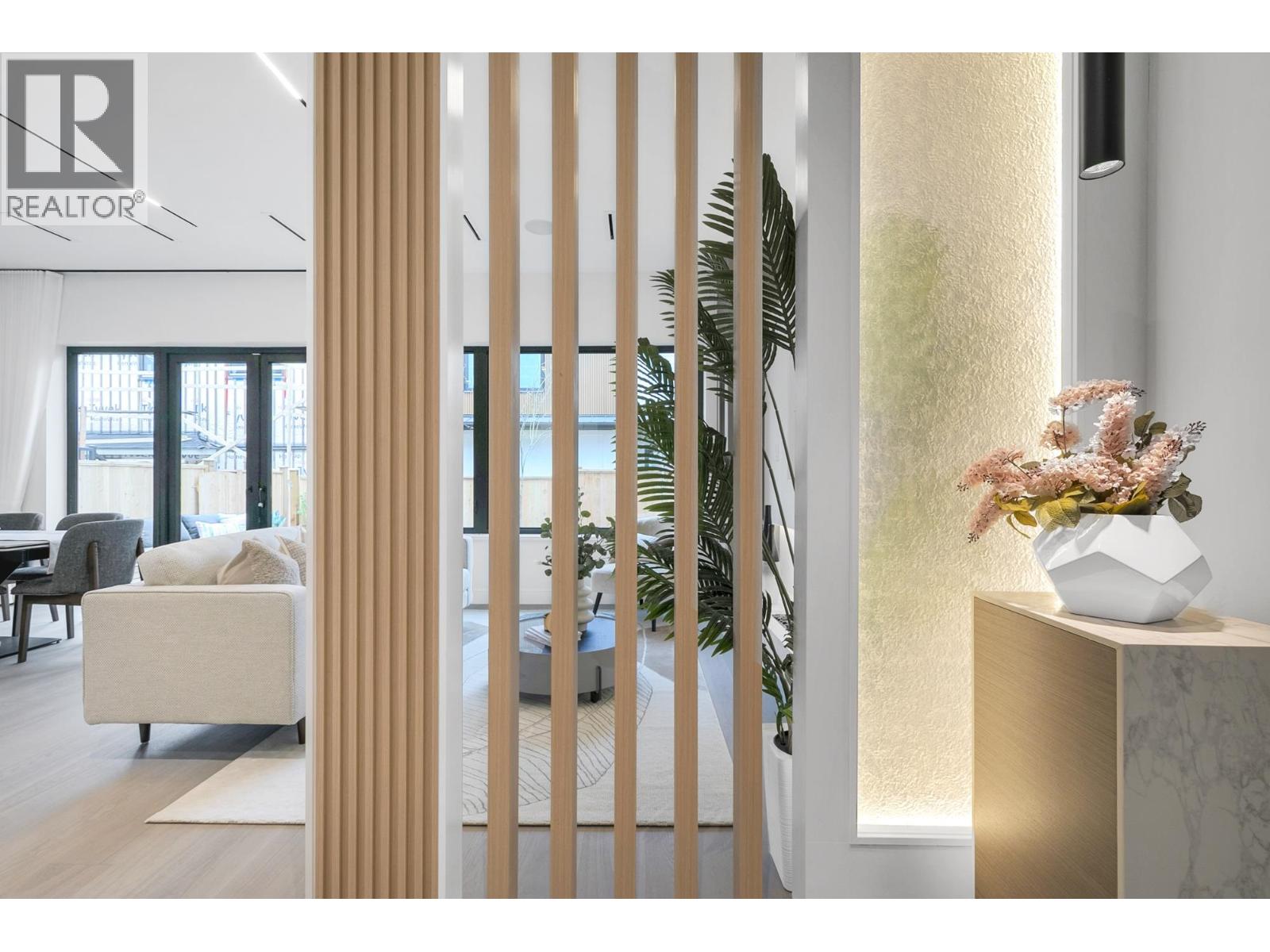 2 4023 W 18TH AVENUE, vancouver, British Columbia