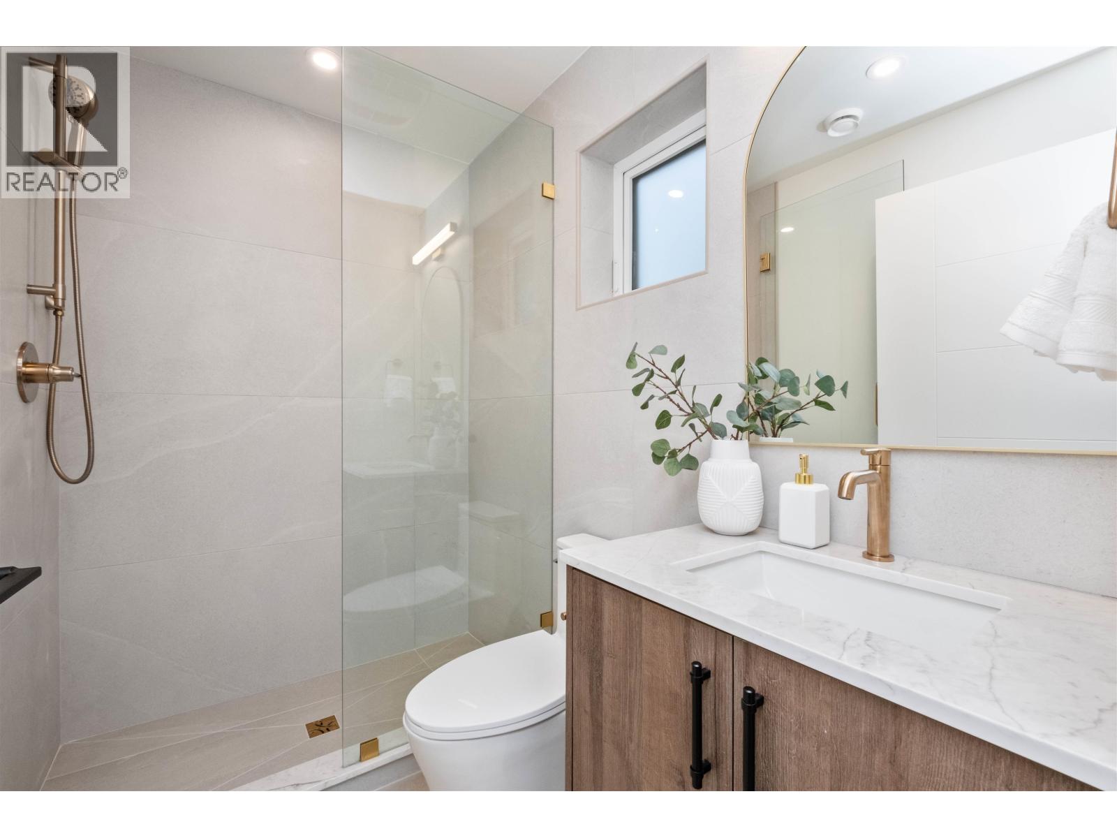 4 2667 E Pender Street, Vancouver, British Columbia  V5K 2B6 - Photo 16 - R3084603