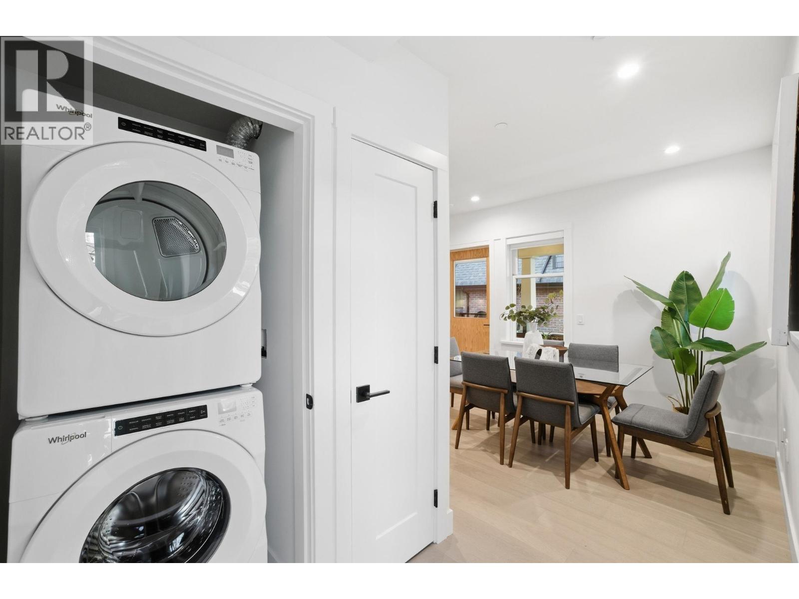 1081 Semlin Drive, Vancouver, British Columbia  V5L 2N6 - Photo 6 - R3089571